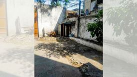 1 Bedroom House for rent in Cembo, Metro Manila near MRT-3 Guadalupe