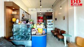 2 Bedroom Commercial for sale in Lam Pla Thio, Bangkok