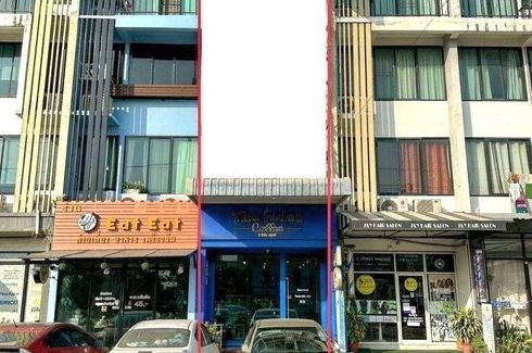 2 Bedroom Commercial for sale in Lam Pla Thio, Bangkok