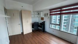 2 Bedroom Condo for sale in Kapitolyo, Metro Manila