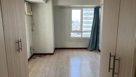 2 Bedroom Condo for sale in San Lorenzo, Metro Manila