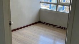 2 Bedroom Condo for sale in San Lorenzo, Metro Manila