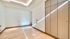 3 Bedroom Condo for sale in Khlong Ton Sai, Bangkok near BTS Charoen Nakhon