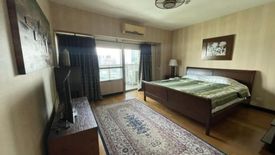 Condo for rent in Urdaneta, Metro Manila near MRT-3 Ayala