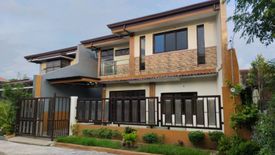 4 Bedroom House for sale in Talon Kuatro, Metro Manila