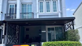 3 Bedroom Townhouse for sale in Golden Town 3 Bangna-Suanluang, Dokmai, Bangkok