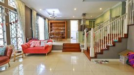 4 Bedroom House for sale in Sam Sen Nok, Bangkok