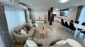 4 Bedroom House for rent in Sam Sen Nai, Bangkok near BTS Ari