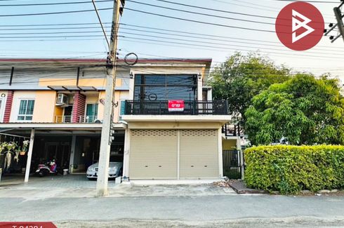 Townhouse for sale in Yai Cha, Nakhon Pathom
