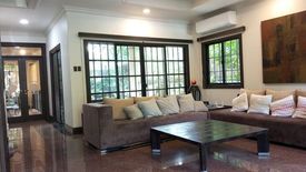 5 Bedroom House for rent in Bagumbayan, Metro Manila