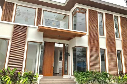 4 Bedroom House for Sale or Rent in Bel-Air, Metro Manila