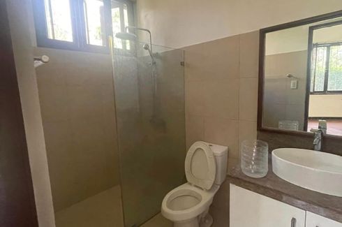 5 Bedroom House for rent in Forbes Park North, Metro Manila near MRT-3 Ayala