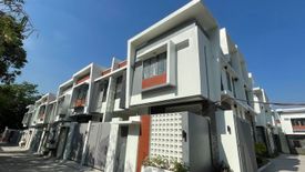 3 Bedroom Townhouse for sale in Bahay Toro, Metro Manila near LRT-1 Roosevelt