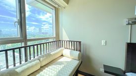 1 Bedroom Condo for sale in The Residences at Greenbelt, San Lorenzo, Metro Manila near MRT-3 Ayala