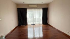 4 Bedroom House for rent in Chorakhe Bua, Bangkok
