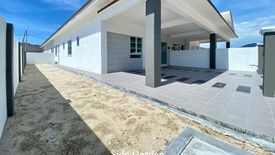 4 Bedroom House for sale in Bidor, Perak