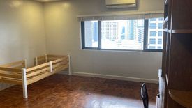 2 Bedroom Condo for sale in Urdaneta, Metro Manila near MRT-3 Ayala