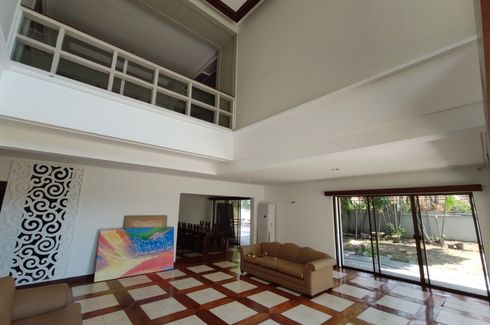 4 Bedroom House for rent in New Alabang Village, Metro Manila