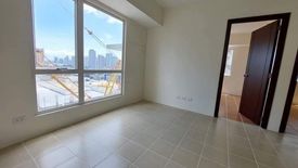 2 Bedroom Serviced Apartment for sale in San Lorenzo Place, Bangkal, Metro Manila near MRT-3 Magallanes