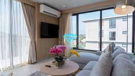 2 Bedroom Condo for sale in Choeng Thale, Phuket