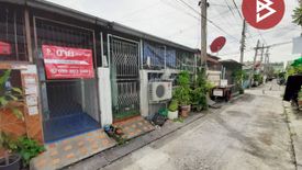 3 Bedroom Townhouse for sale in Khlong Dan, Samut Prakan