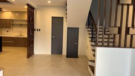 3 Bedroom House for sale in Poblacion, Metro Manila