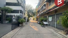 Apartment for sale in Yan Nawa, Bangkok near BTS Surasak