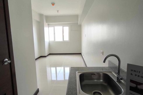 Condo for sale in Pio Del Pilar, Metro Manila