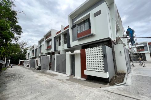 3 Bedroom Townhouse for sale in Bahay Toro, Metro Manila near LRT-1 Roosevelt
