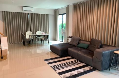4 Bedroom House for rent in Supalai Essence Suanluang, Dokmai, Bangkok