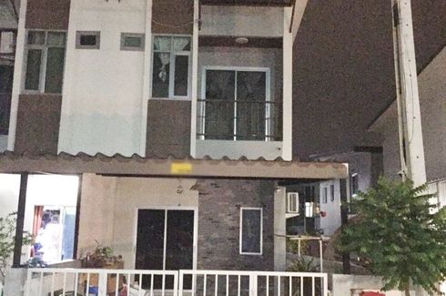 2 Bedroom Townhouse for sale in Surasak, Chonburi