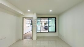 3 Bedroom Townhouse for sale in San Phak Wan, Chiang Mai