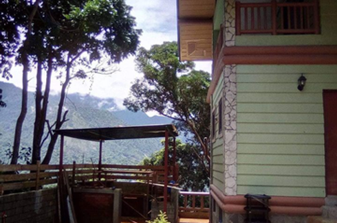 6 Bedroom House for sale in Military Cut-Off, Benguet