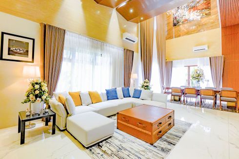 6 Bedroom House for sale in Teheran St. Multinational Village Paranaque City, Don Bosco, Metro Manila near LRT-1 Bambang