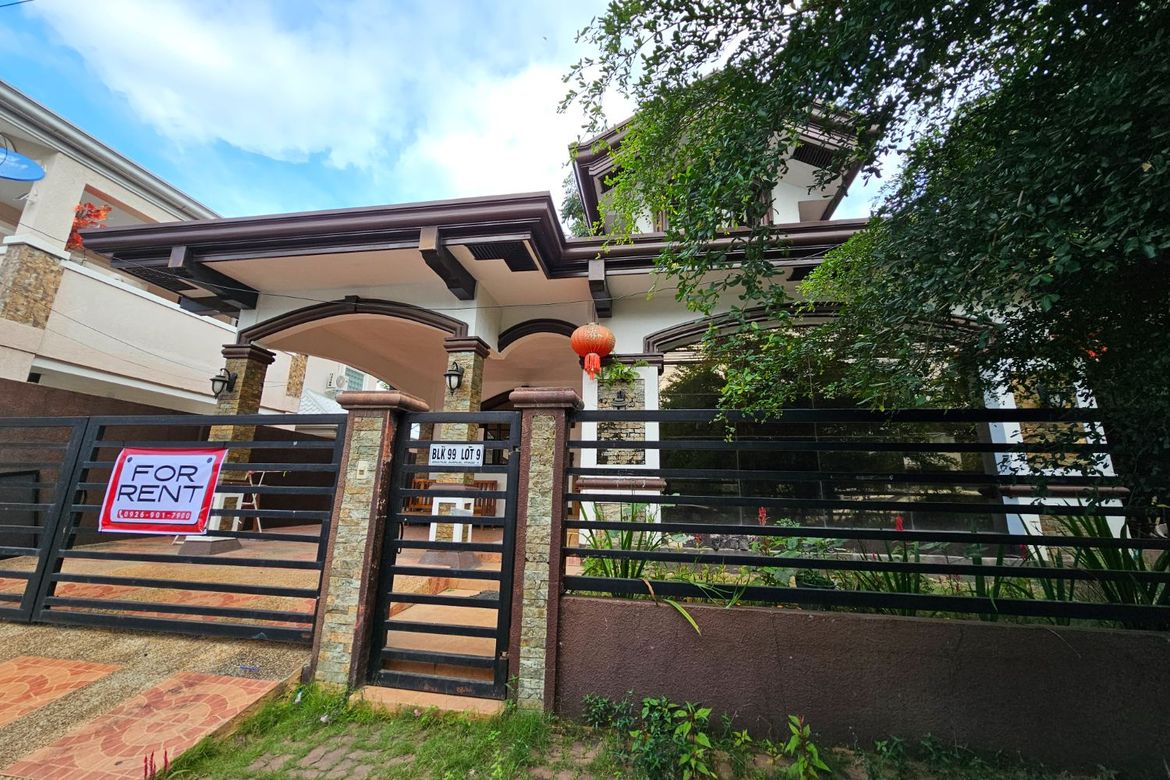 Bungalow House for Rent in Xavier Estates 📌 House for rent in Misamis