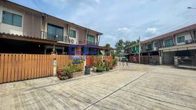 3 Bedroom Townhouse for sale in Pruksa Ville 42 Terdthai-Kalpapruk, Bang Wa, Bangkok near MRT Phasi Charoen