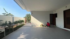 4 Bedroom House for sale in Almanza Dos, Metro Manila