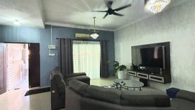 4 Bedroom House for rent in Taman Puteri Lindungan Bintang, Perak