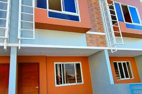 3 Bedroom Townhouse for sale in Pulang Lupa Uno, Metro Manila