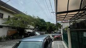 5 Bedroom House for rent in Kapitolyo, Metro Manila