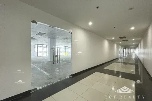 Office for rent in Bangkal, Metro Manila near MRT-3 Magallanes