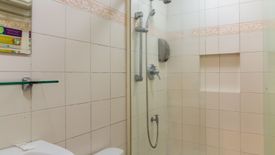 4 Bedroom Condo for sale in San Lorenzo, Metro Manila