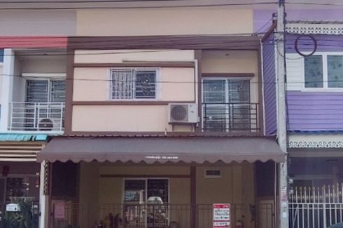 3 Bedroom Townhouse for sale in Suan Luang, Samut Sakhon