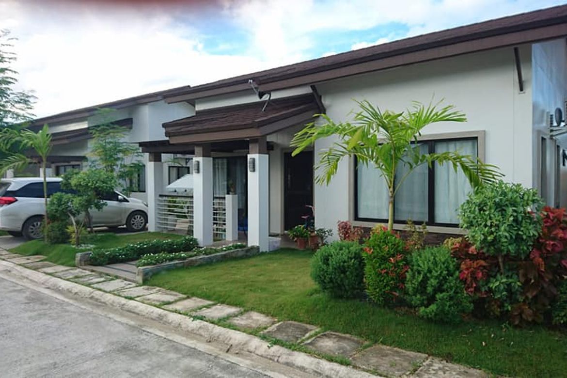 House for Rent or for sale in Astele Mactan Cebu 📌 House for Sale or