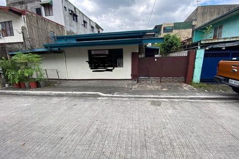 3 Bedroom House for rent in Pinyahan, Metro Manila near MRT-3 Kamuning