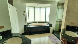 3 Bedroom Condo for sale in Rockwell, Metro Manila