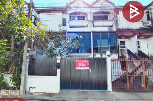 Townhouse for sale in Bang Kadi, Pathum Thani