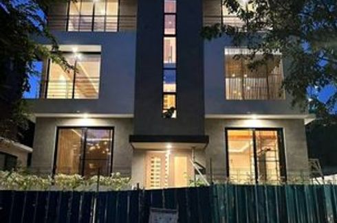 5 Bedroom House for rent in Taguig, Metro Manila