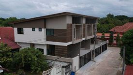 3 Bedroom Townhouse for sale in Nong Pling, Nakhon Sawan