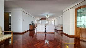 2 Bedroom Apartment for rent in Four Wings Mansion, Khlong Toei Nuea, Bangkok near Airport Rail Link Makkasan